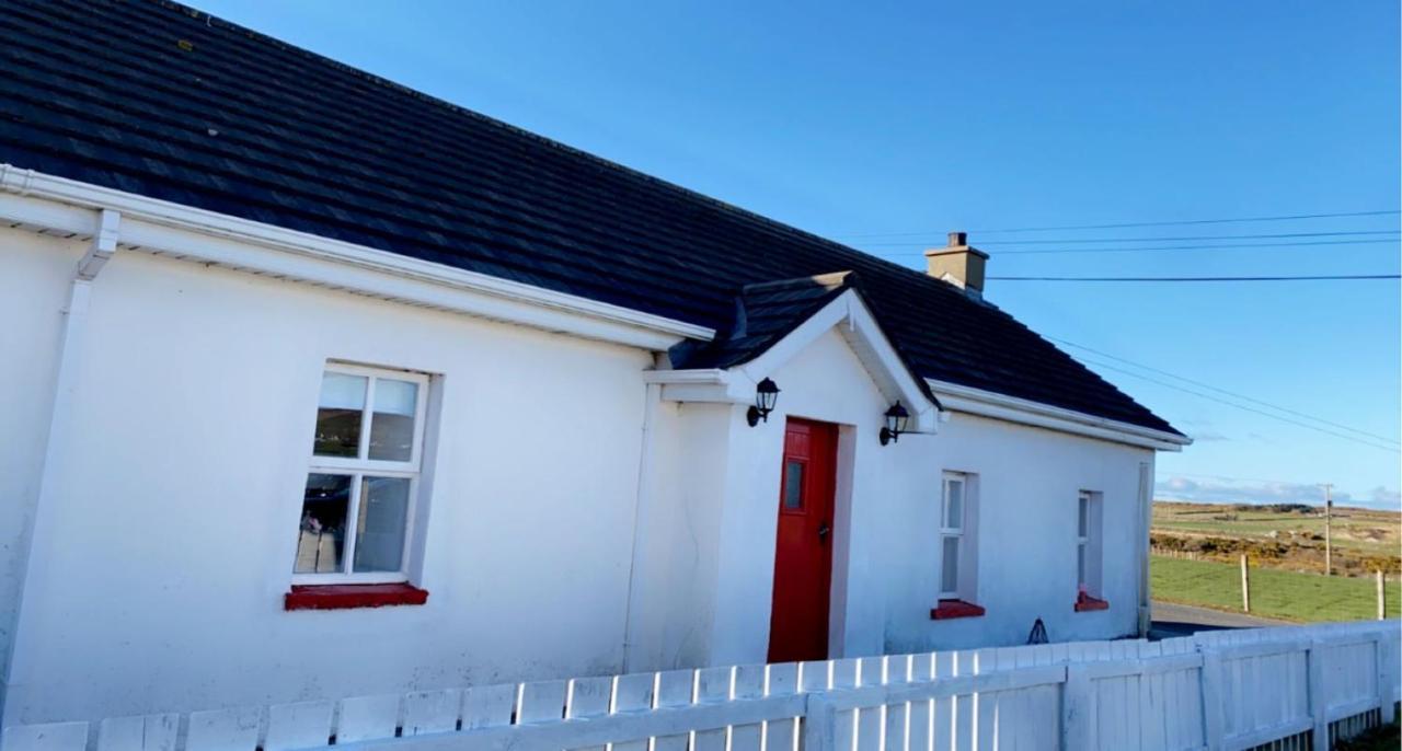 Be'S Cottage Malin Head Extérieur photo